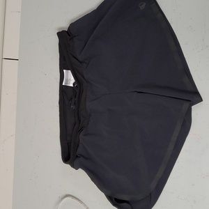 Pear Izumi ladies split leg running short Size Large